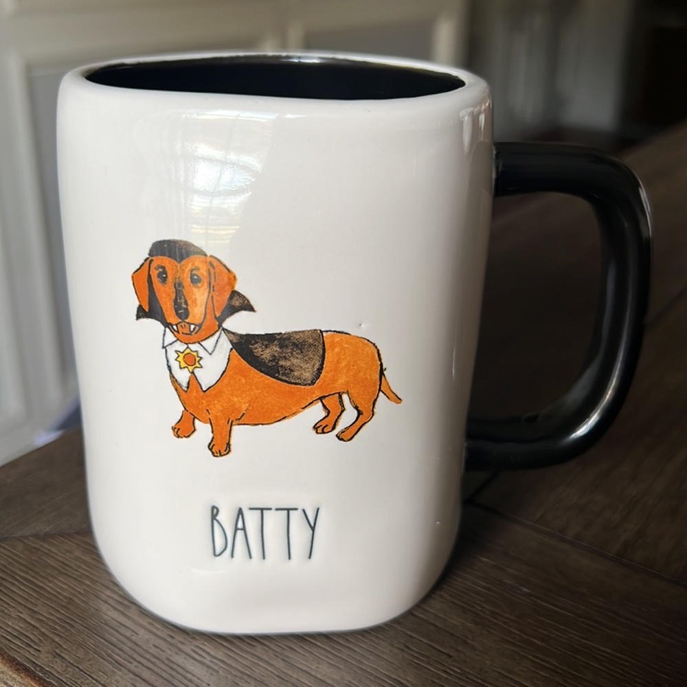 RAE DUNN 🎃 DACHSHUND BATTY MUG